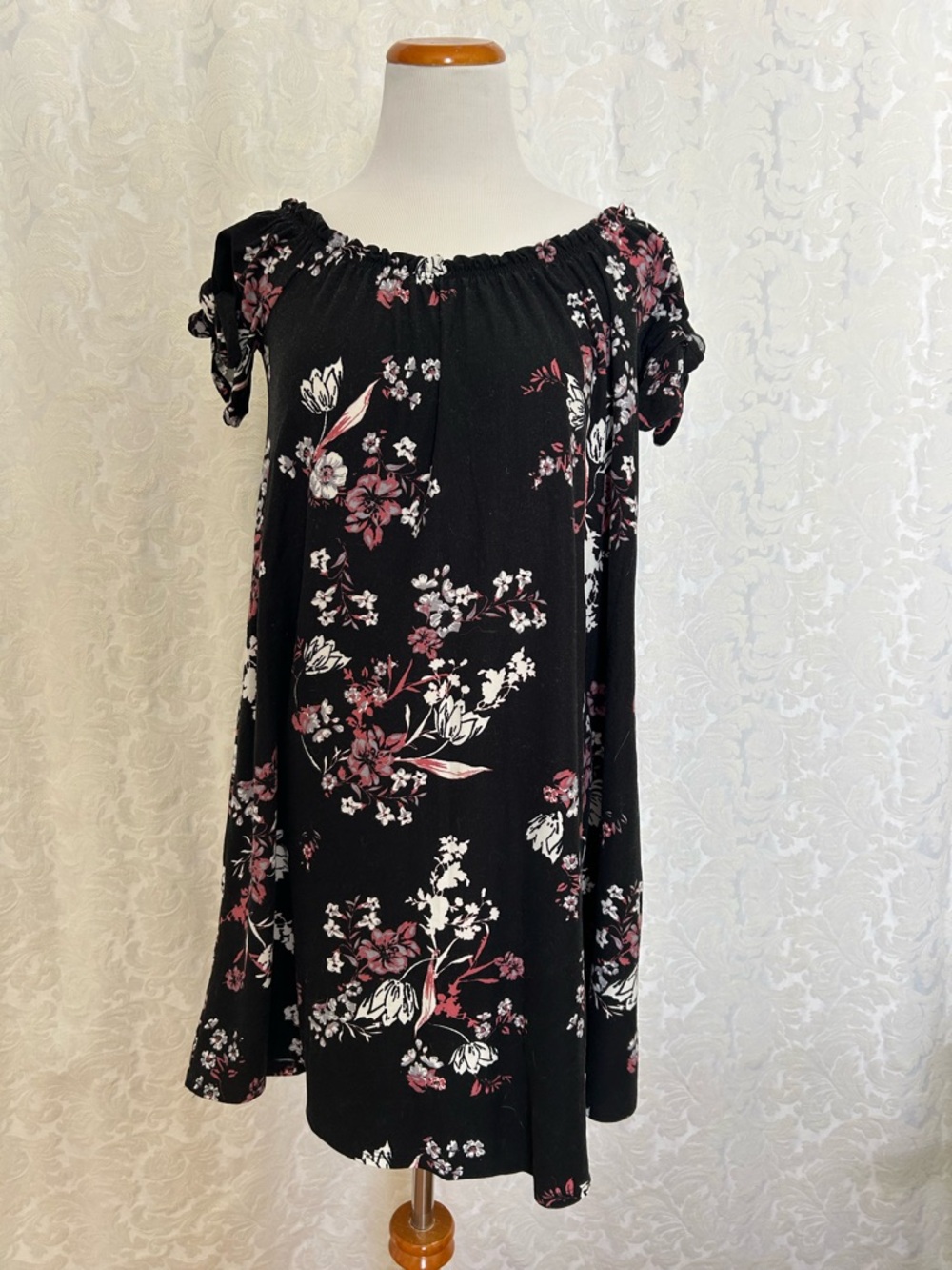 Derek Heart Black Floral Off-Shoulder Top with Pink & White Blooms